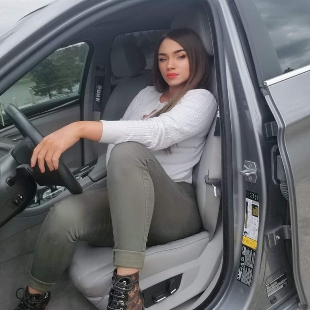 Meet your Posher, Maja